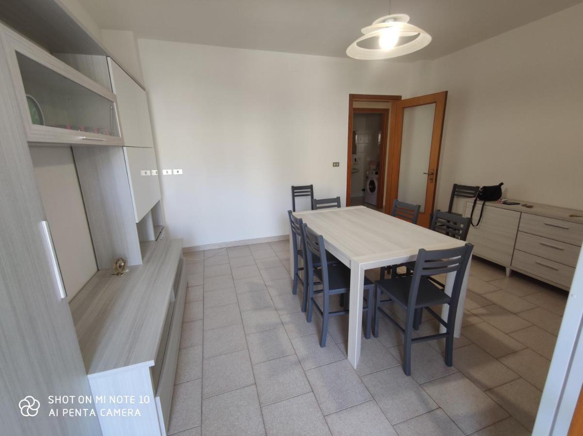 Casa Di Gigi- Comodo Appartamento In Galatina Buitenkant foto