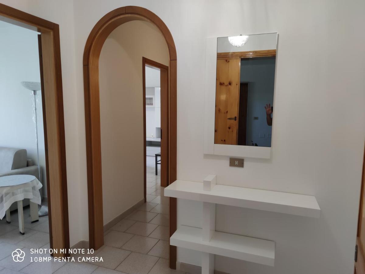 Casa Di Gigi- Comodo Appartamento In Galatina Buitenkant foto