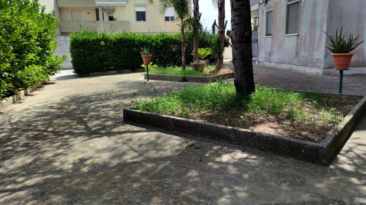 Casa Di Gigi- Comodo Appartamento In Galatina Buitenkant foto